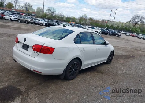 2012 Volkswagen Jetta 2.5L Se z USA, uszkodzony, nr VIN 3VWDP7AJ3CM368264